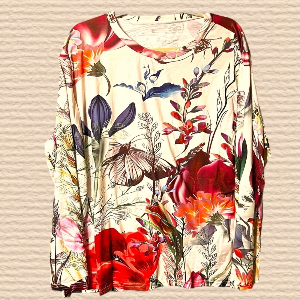 Crimson and Clover Blouse/pullover NWOT 95% Poly 40% Spandex, crewneck, long SLV